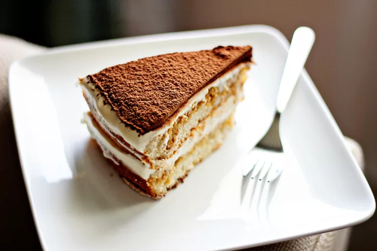 TIramisu là gì và 3 cách làm với bánh Lady Finger chuẩn Ý