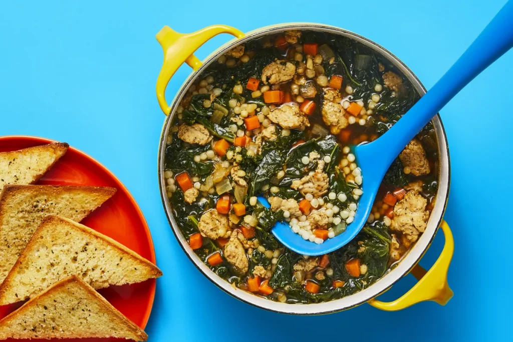 Súp couscous nấu với gà cực thơm ngon Súp couscous nấu với gà cực thơm ngon