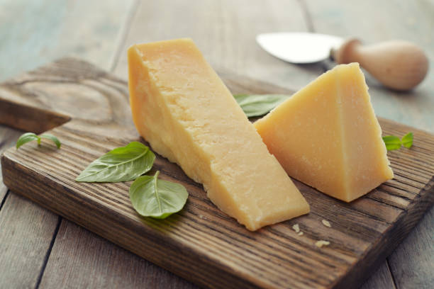 thông-tin-về-phô-mai-parmigiano-Reggiano