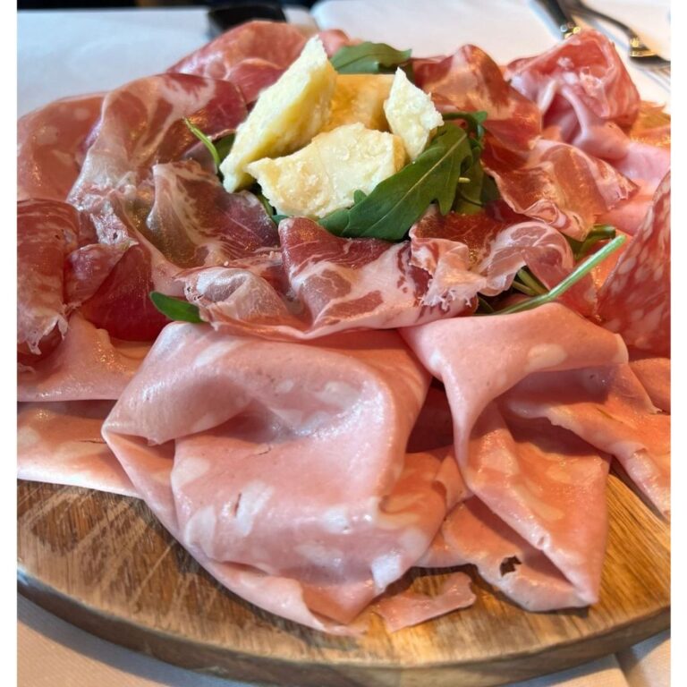 nguyên-liệu-set-charcuterie-ý-a-tavola